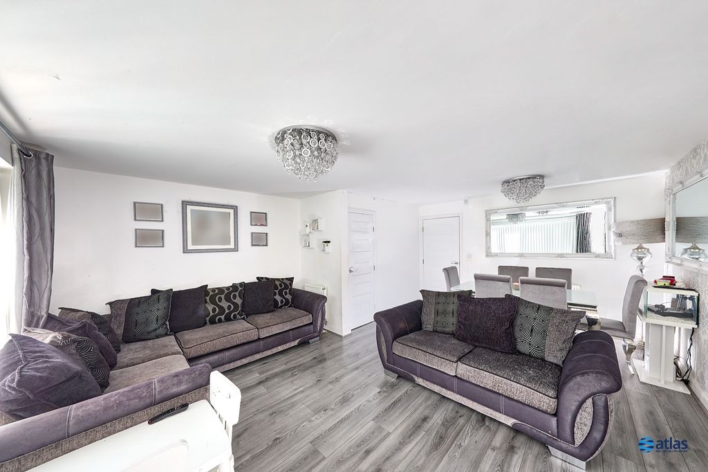 Property photo 3 of 19 Living Room/Dining Space