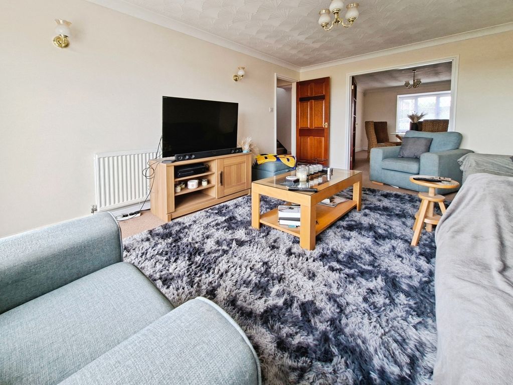 Property photo 3 of 24 Pbox-Img.Jpg