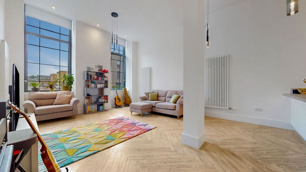 Property photo 2 of 21 27-Web-Or-Mls-1 Normal Avenue Flat 1.8_23