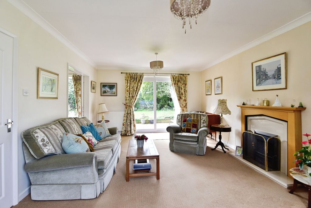 Property photo 2 of 15 Pbox-Img.Jpg