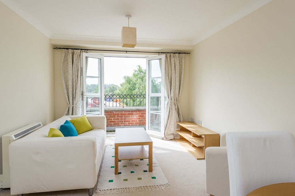Property photo 2 of 12 56 Rowland Hill Court- Low Res 07