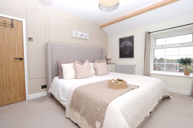 Property photo 2 of 34 Master Bedroom