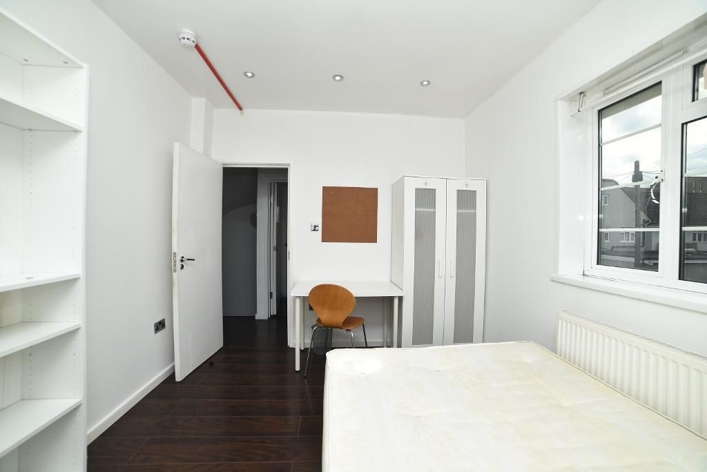 Property photo 3 of 14 Photo 3