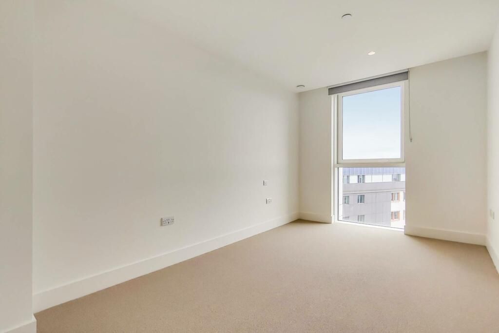 Property photo 1 of 2