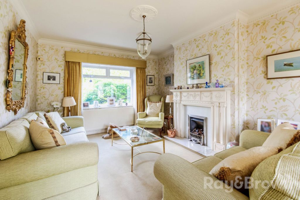 Property photo 2 of 68