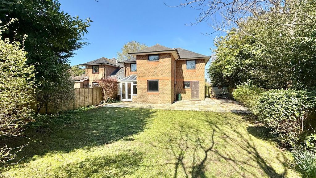 Property photo 3 of 20