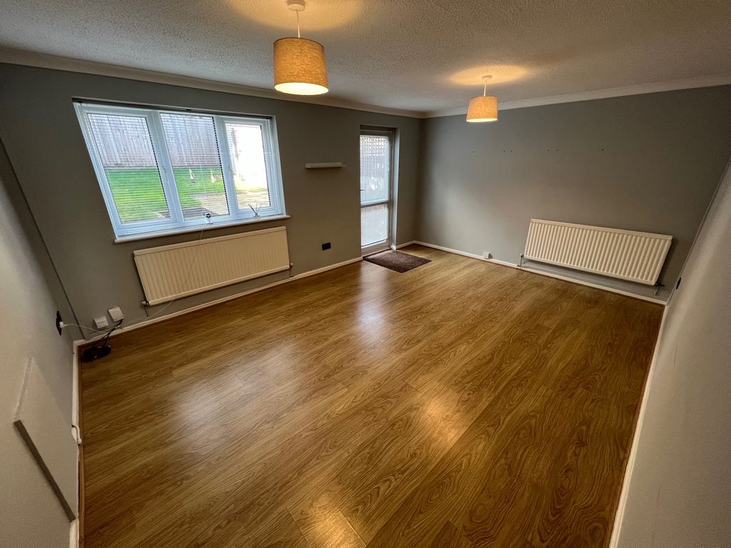 Property photo 2 of 8 View