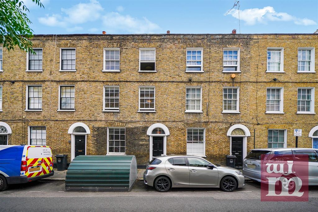 Property photo 1 of 14 Pearson Street