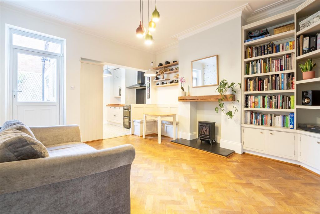 Property photo 2 of 9 Family / Dining Room