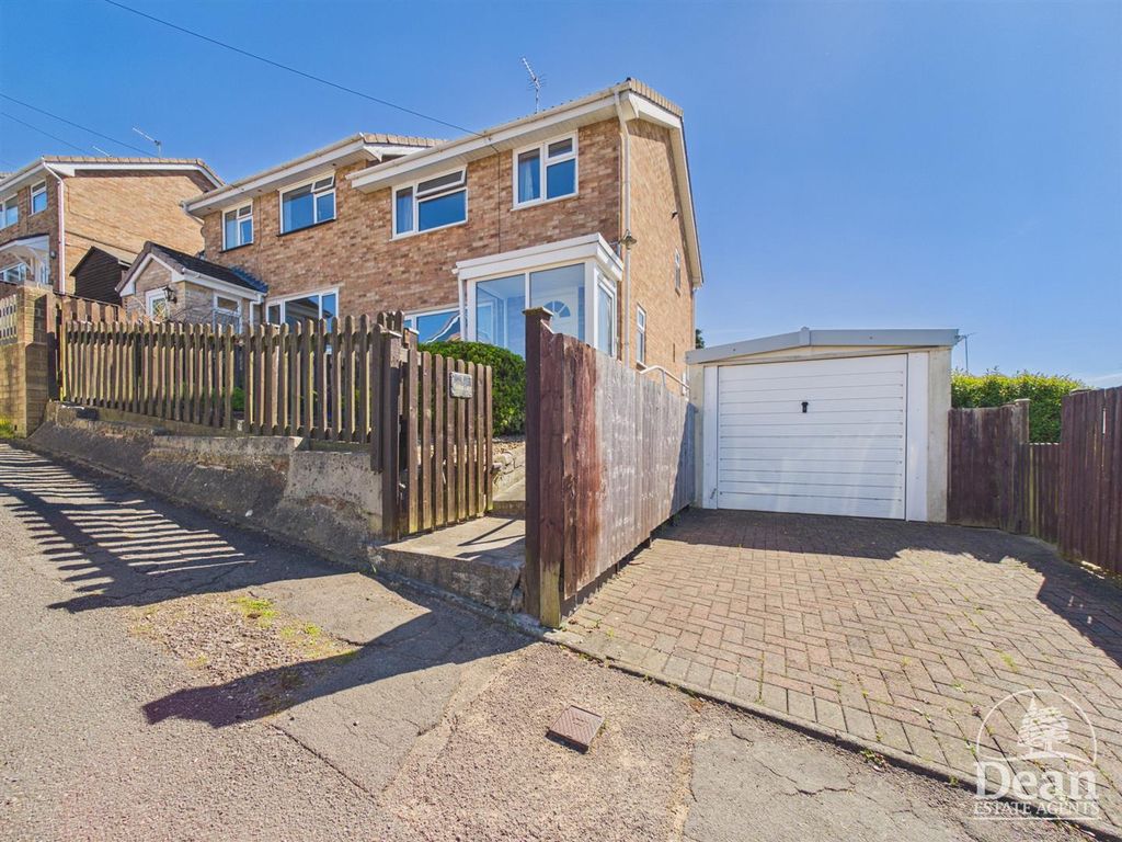 Property photo 1 of 15