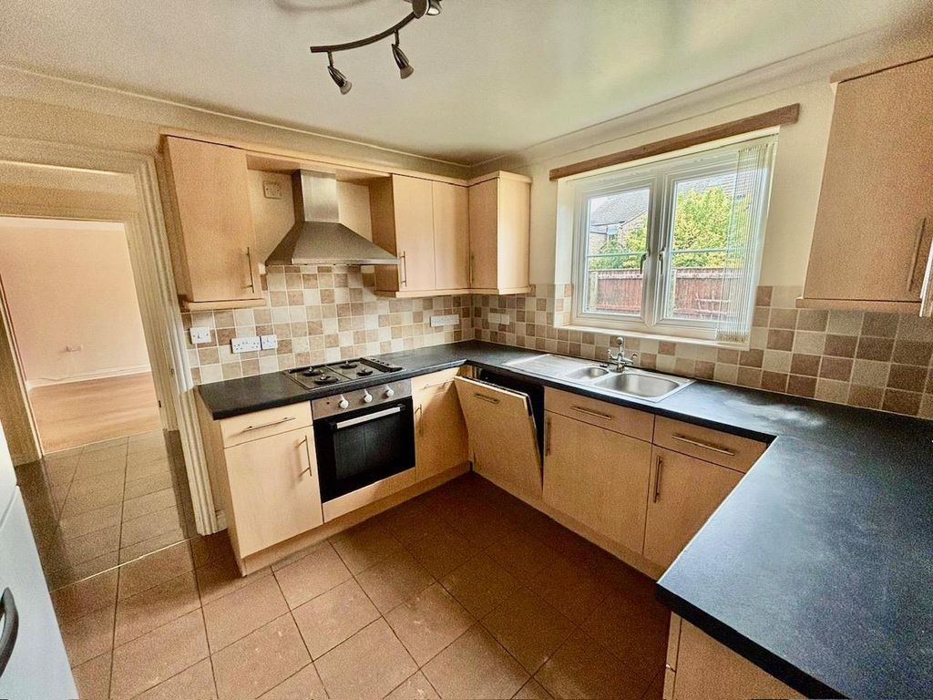 Property photo 2 of 16 F6c1F612-8B5E-49d1-A1E2-3E787E1c17Bc.Jpg