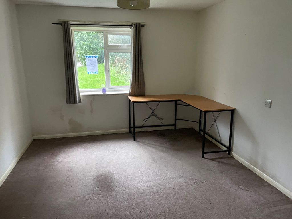 Property photo 3 of 4