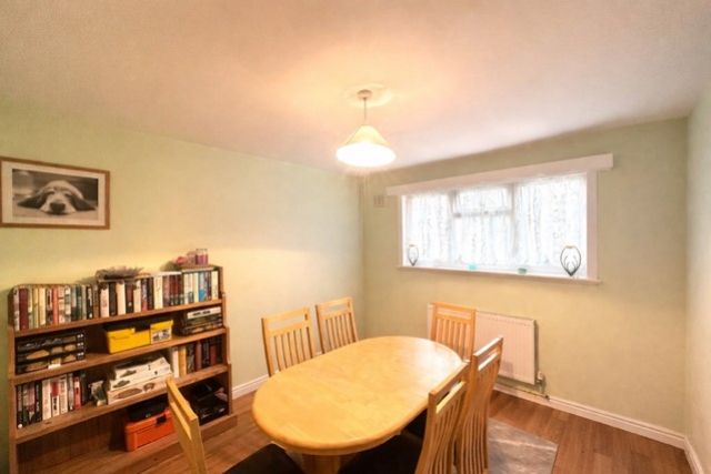 Property photo 3 of 11 3