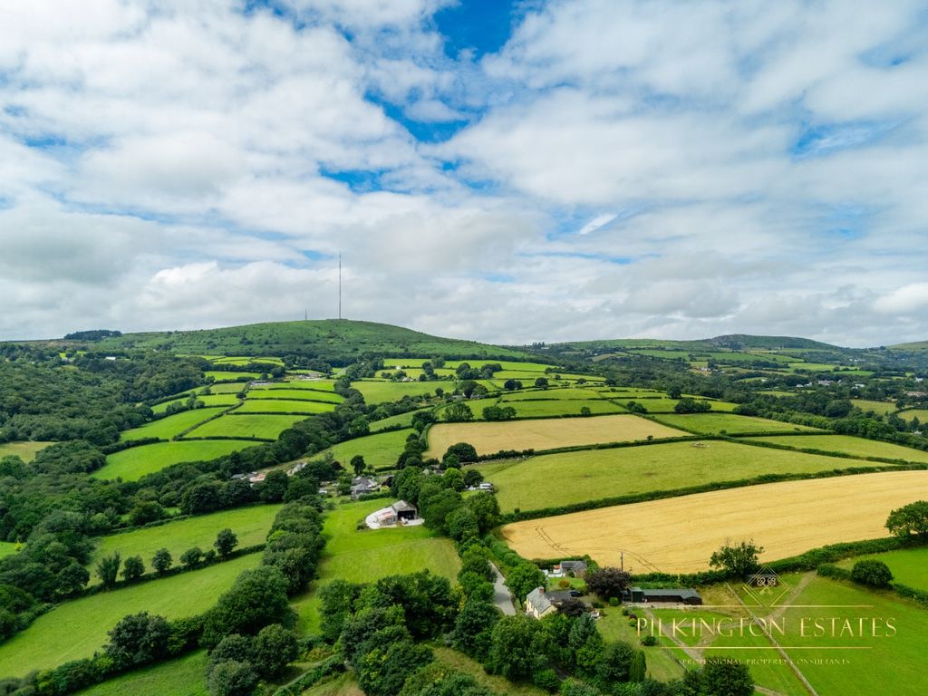 Property photo 2 of 47 4308264