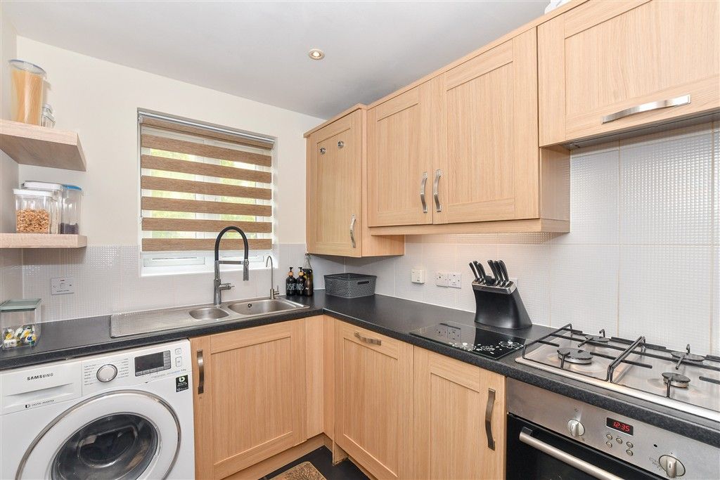 Property photo 3 of 27 Kitchen