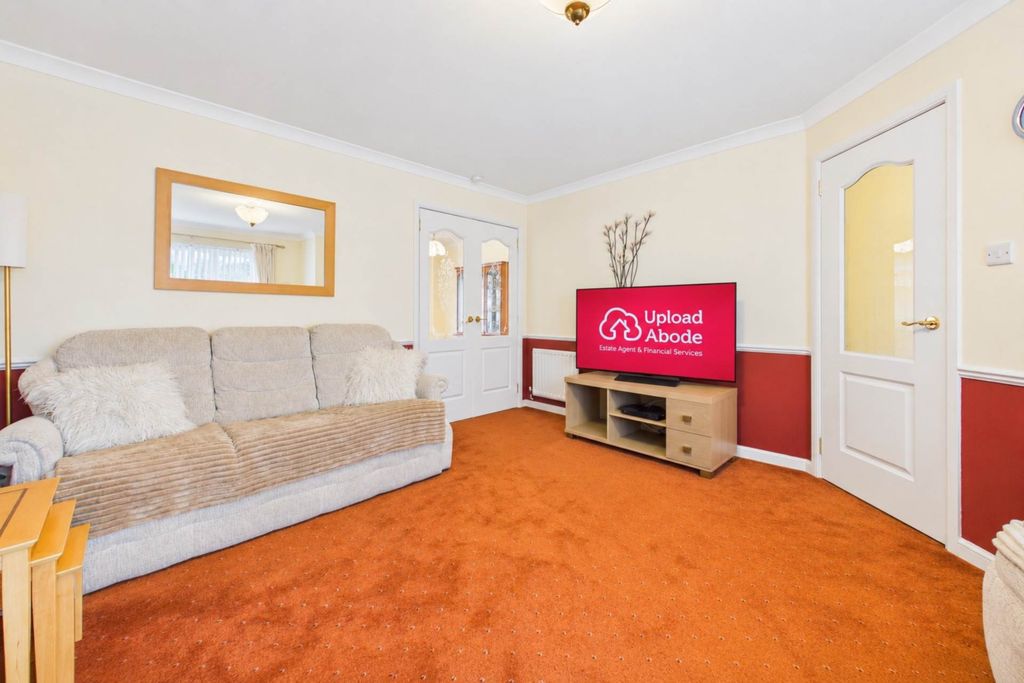 Property photo 3 of 25