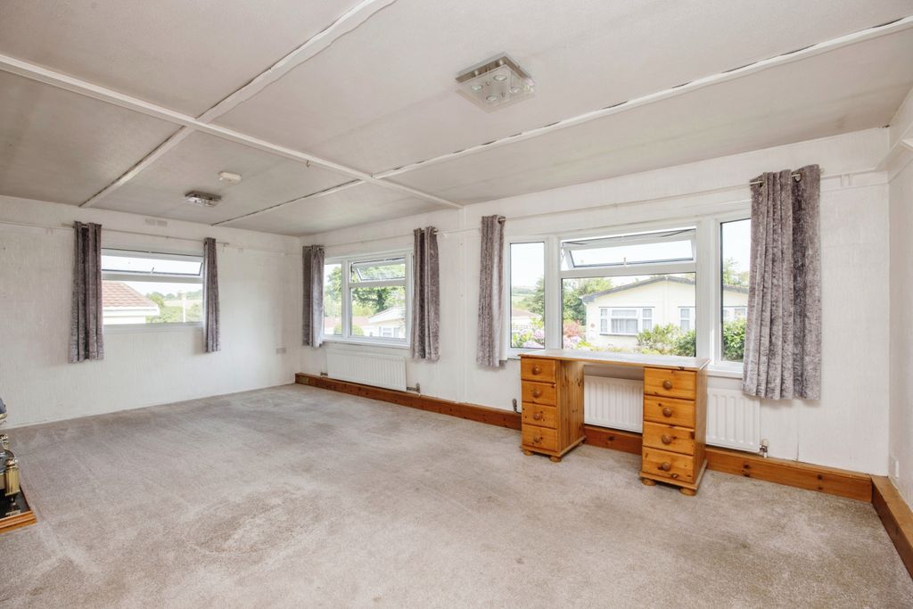 Property photo 3 of 17 Photography