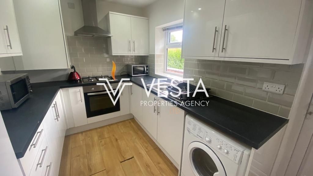 Property photo 1 of 35