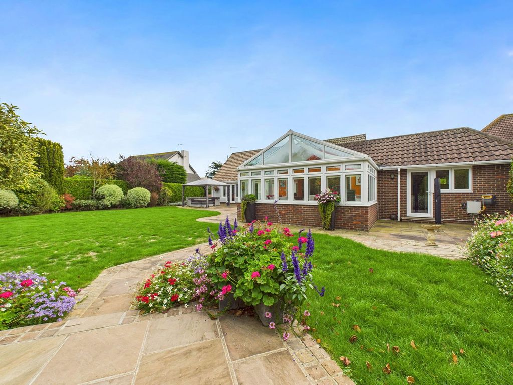 Property photo 3 of 33