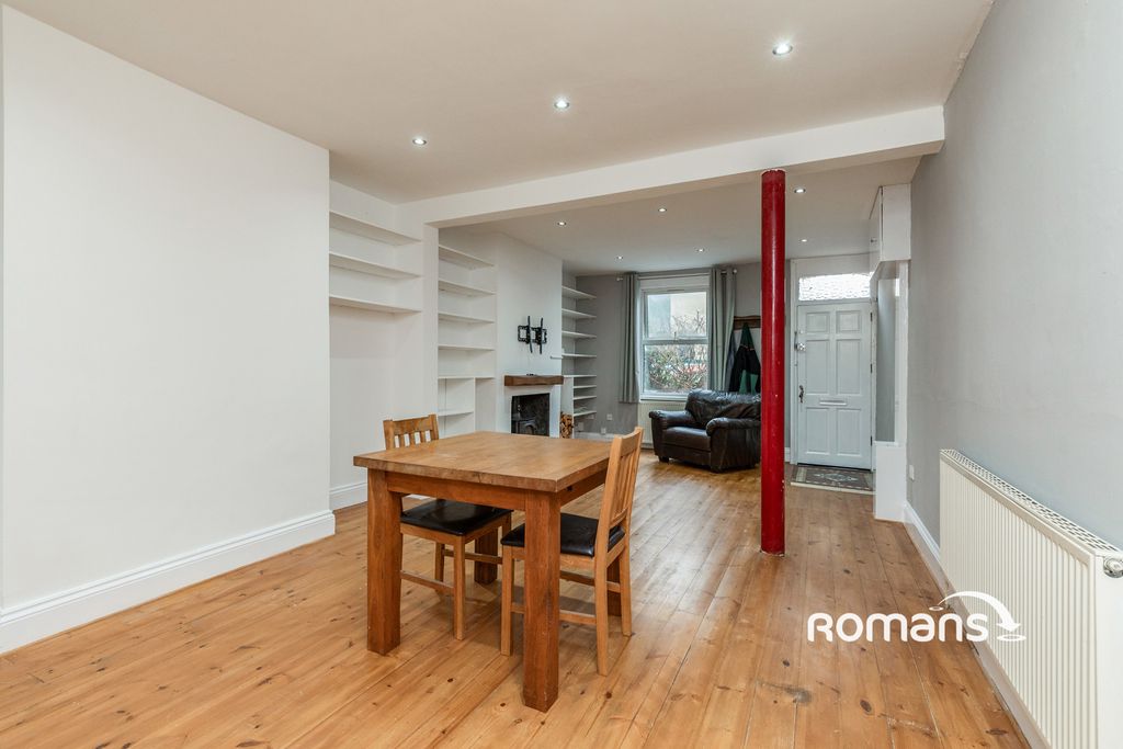 Property photo 2 of 10 Pbox-Img.Jpg