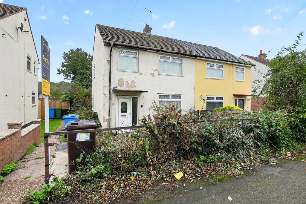 Property photo 2 of 17