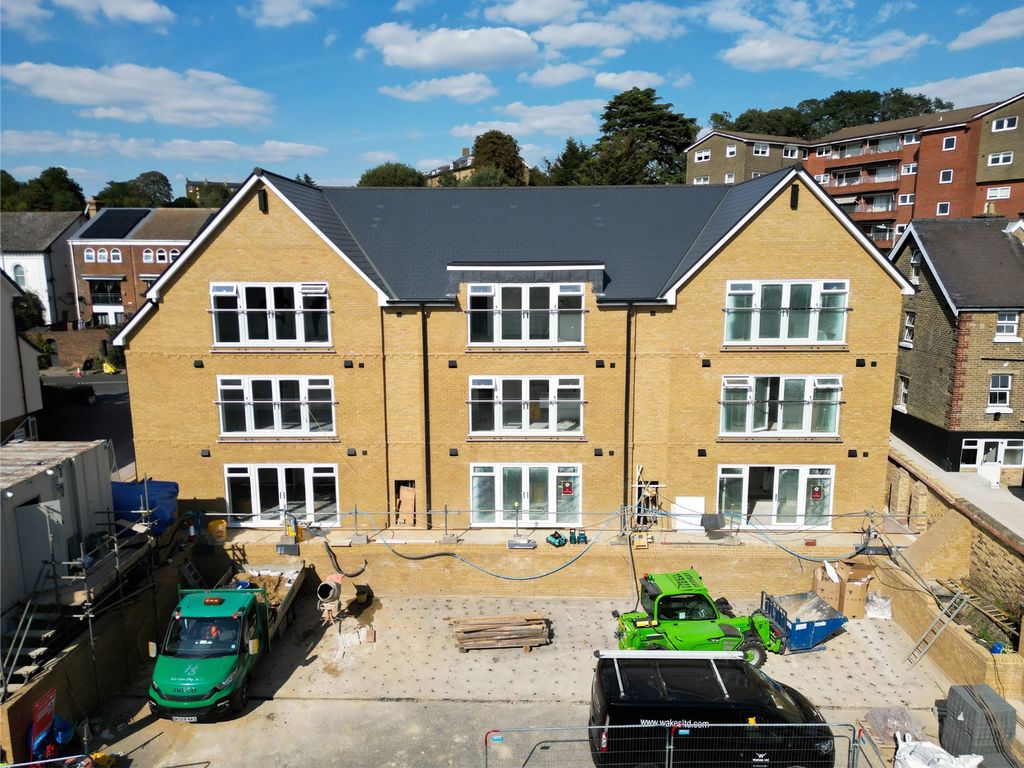 Property photo 3 of 16 4487332