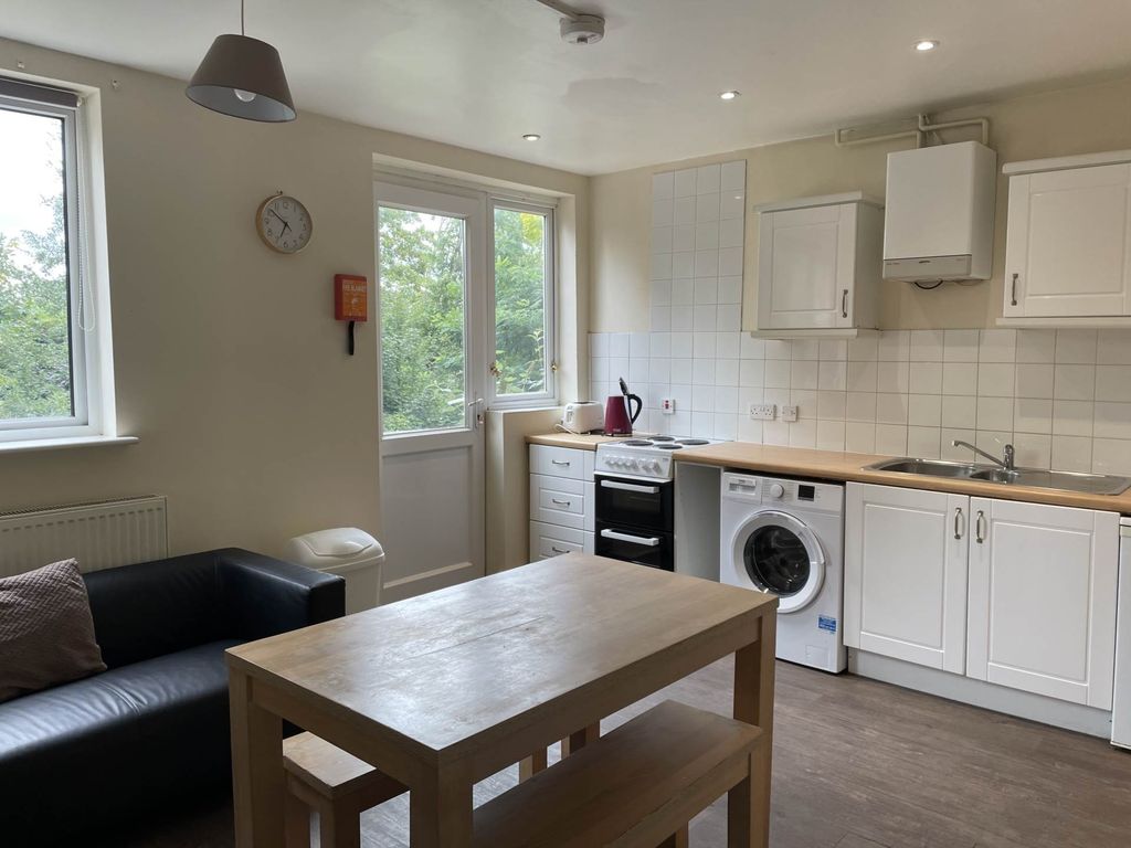 Property photo 1 of 15 Bright Fitted Kitchen With White Cabinetry, Integr...
