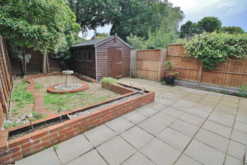 Property photo 2 of 12