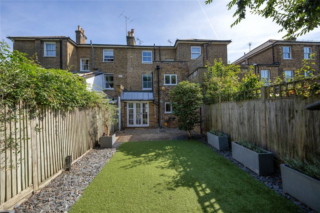 Property photo 2 of 14 Picture No. 20