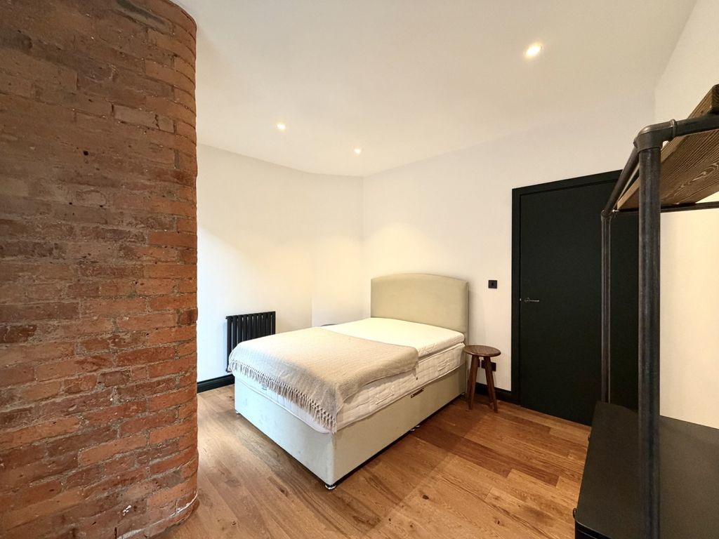 Property photo 2 of 12 66d7Cf5F-Ad8d-422E-A81F-982615Df8Eeb