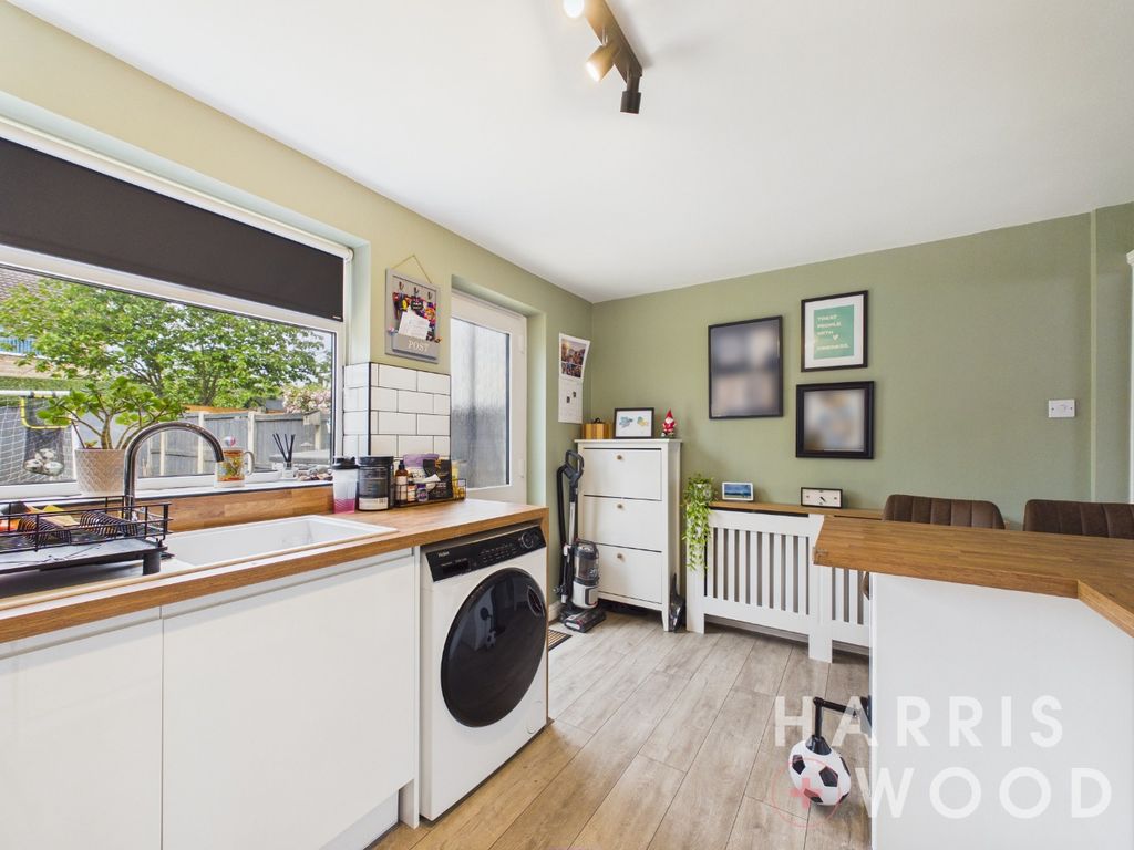 Property photo 2 of 21 5122532