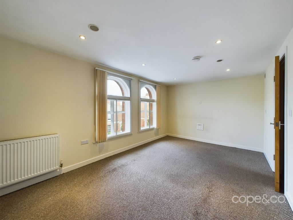 Property photo 3 of 11 2994366
