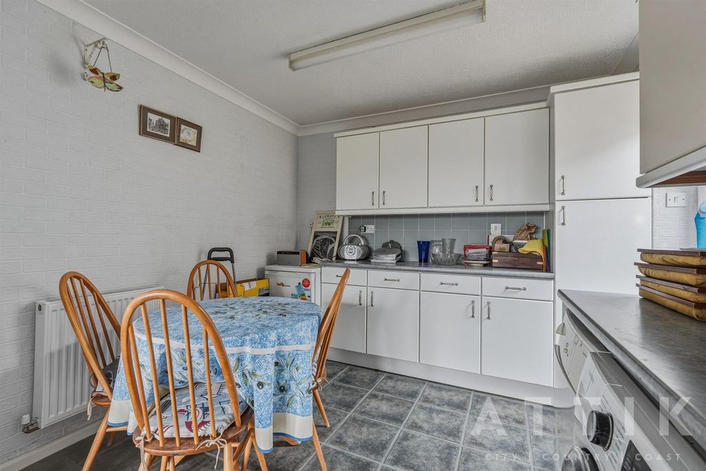 Additional image 19 of 3 bed detached bungalow for salePark Walk, Holton, Halesworth IP19