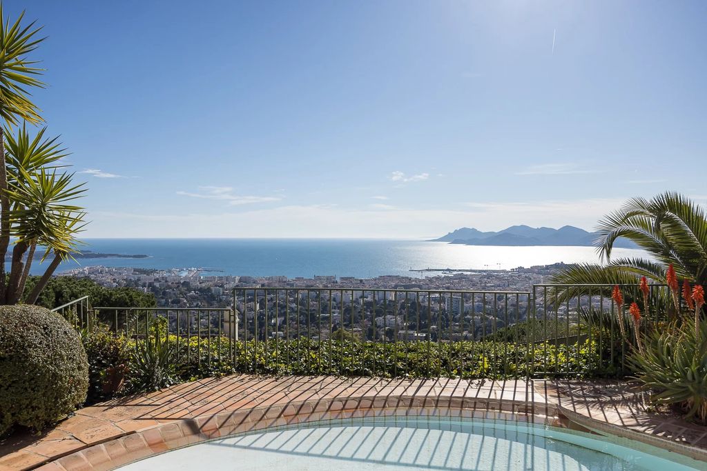 Property photo 3 of 9