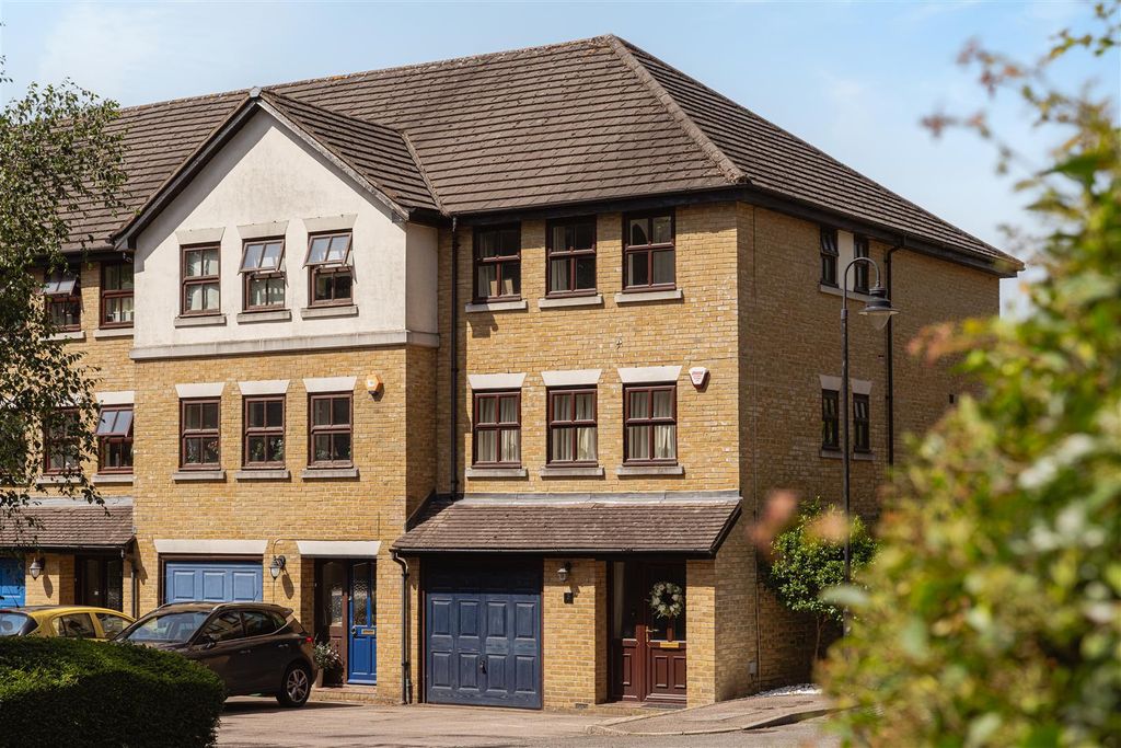 Property photo 1 of 17 16.Jpg