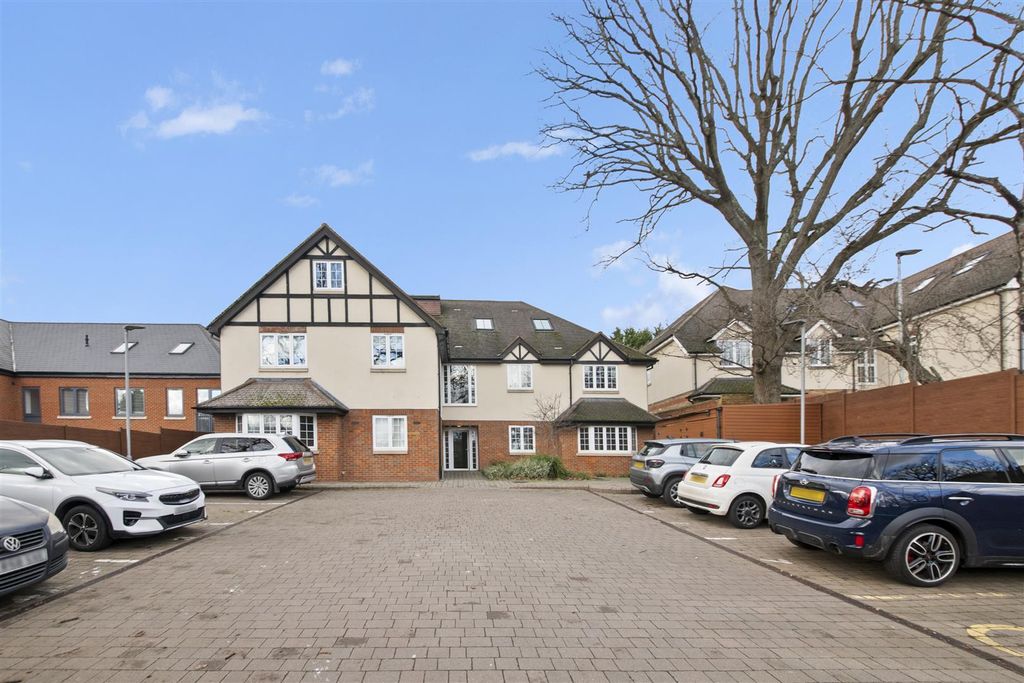 Property photo 3 of 19