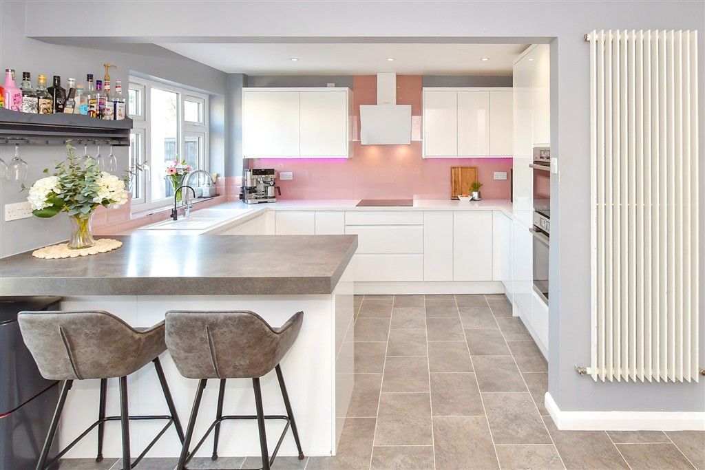 Property photo 3 of 13 Kitchen/Diner