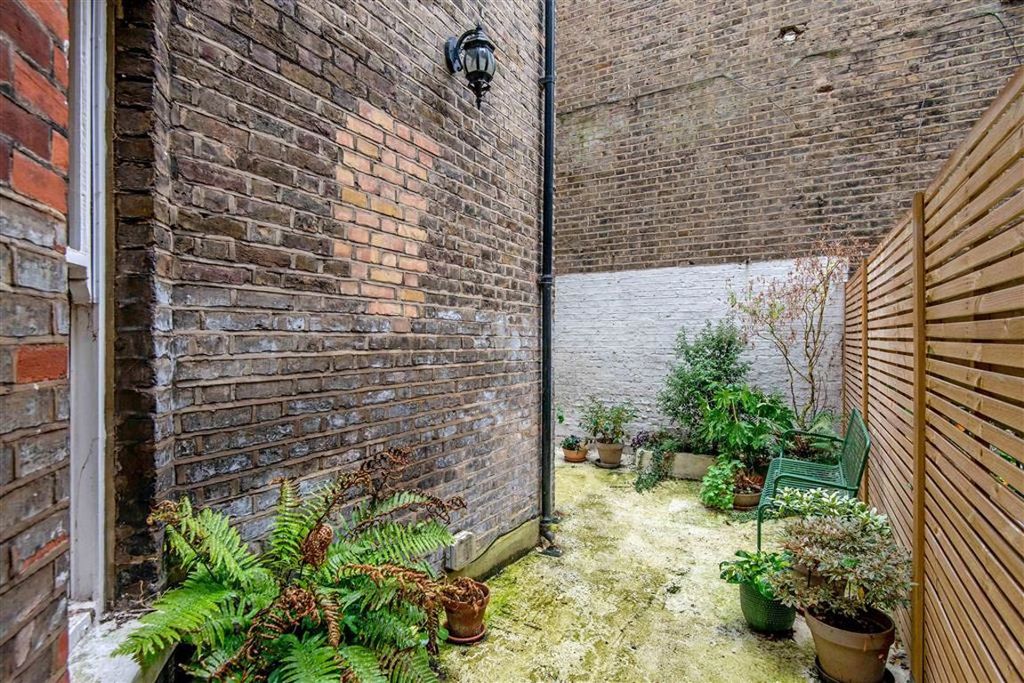 Property photo 3 of 7