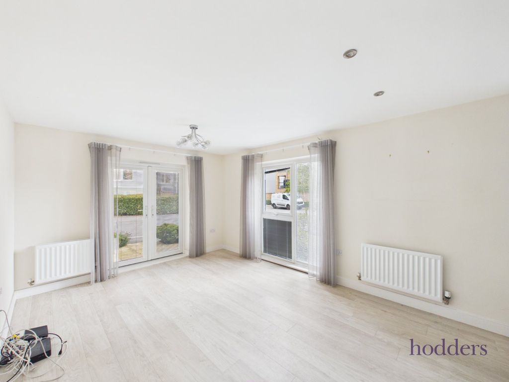 Property photo 3 of 8 Picture No. 05