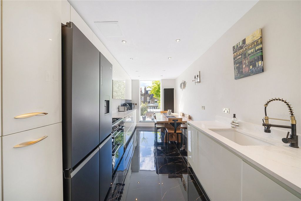 Property photo 2 of 13 Kitchen