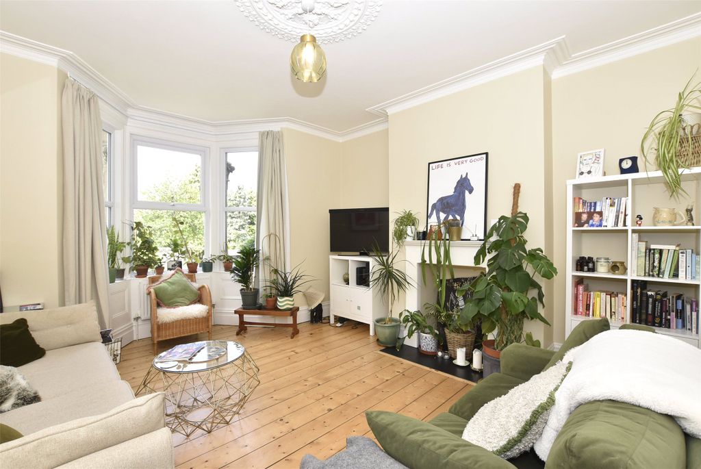 Property photo 2 of 16 Living Room