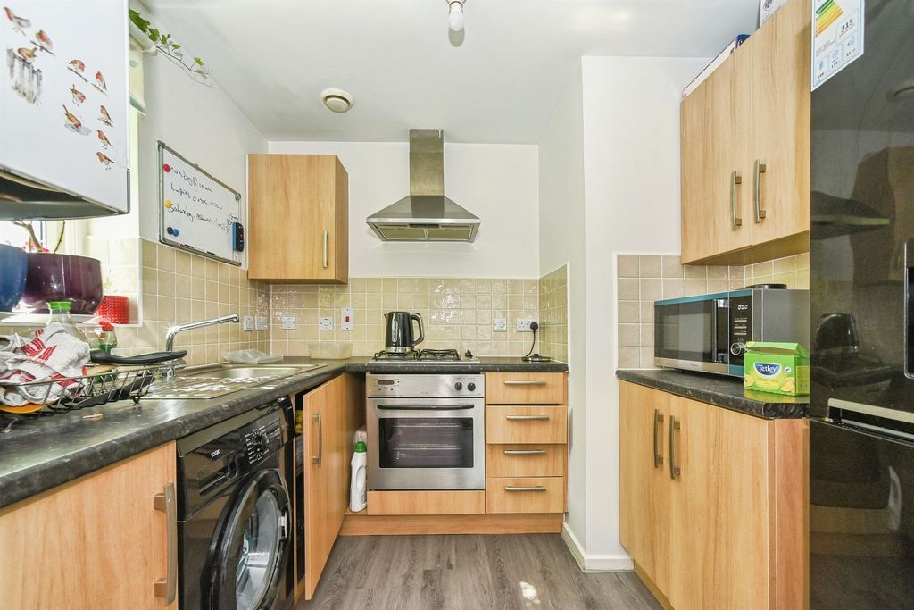 Property photo 2 of 11