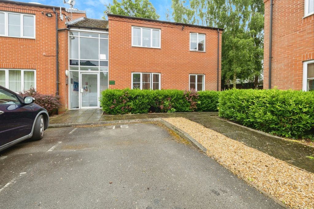 Property photo 1 of 15