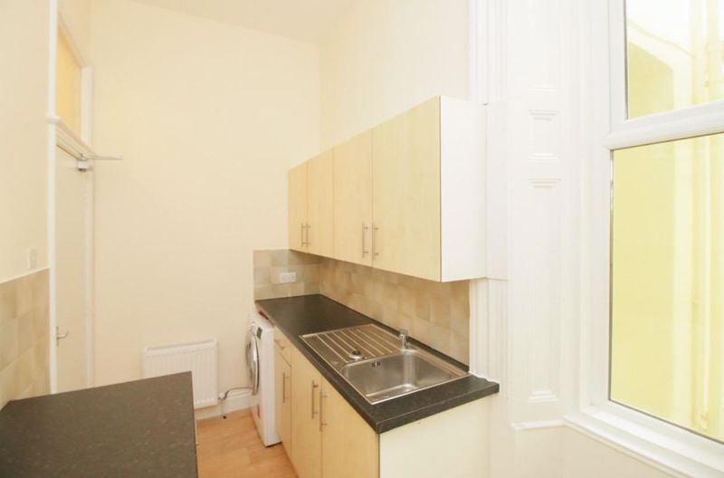 Property photo 3 of 9 Flat 1, 57 Bucks Road