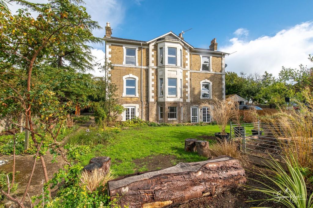 Property photo 1 of 50 Glendalough-1.Jpg