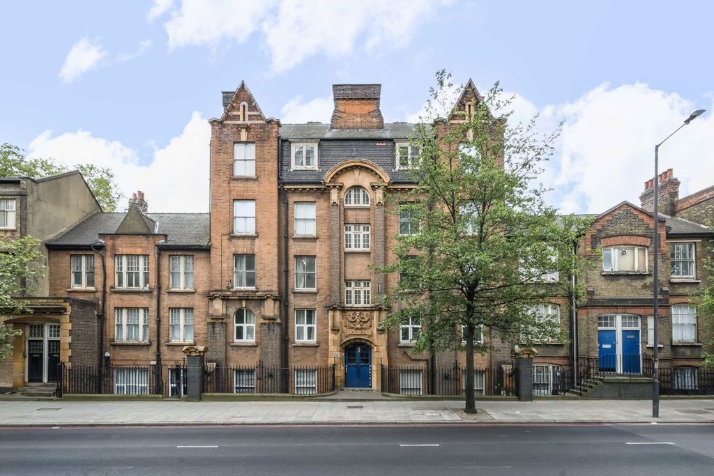 Property photo 1 of 6