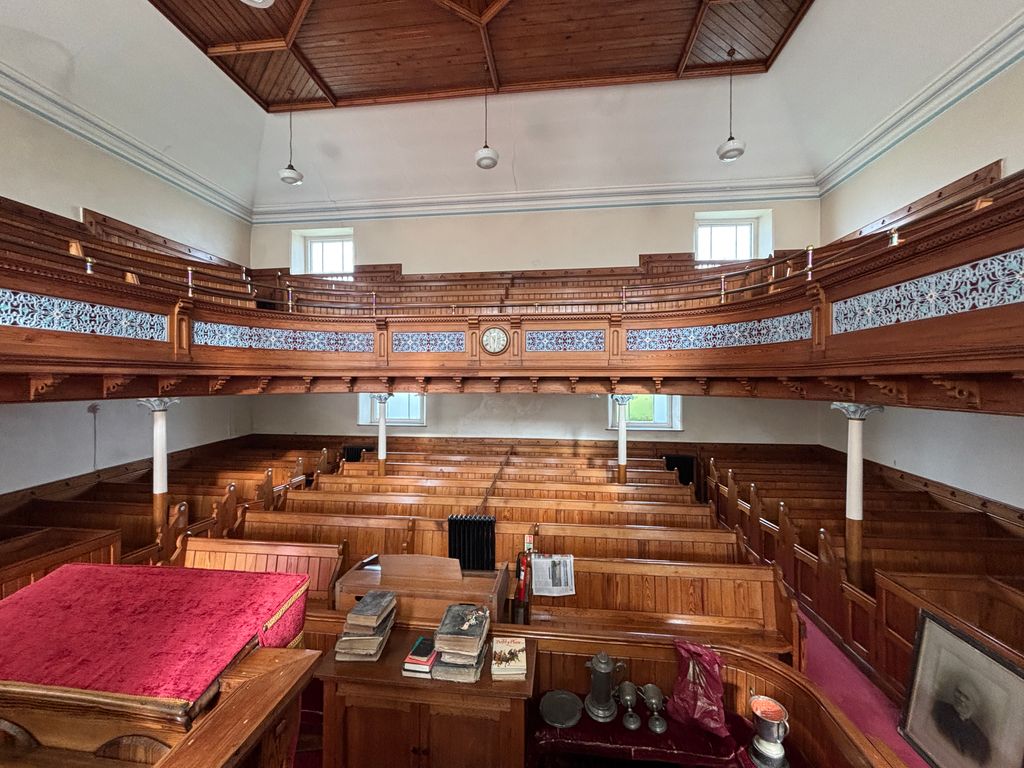 Property photo 2 of 6