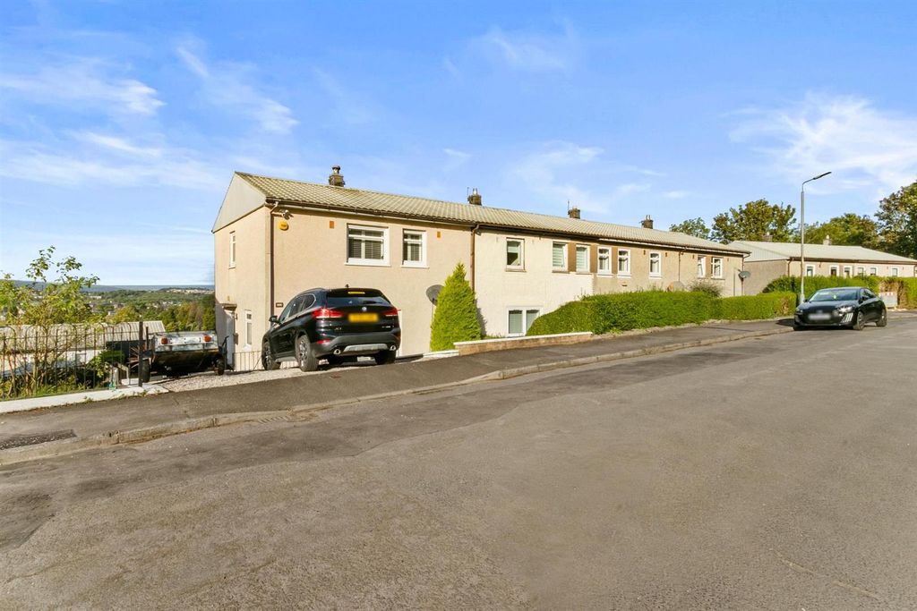 Property photo 1 of 32