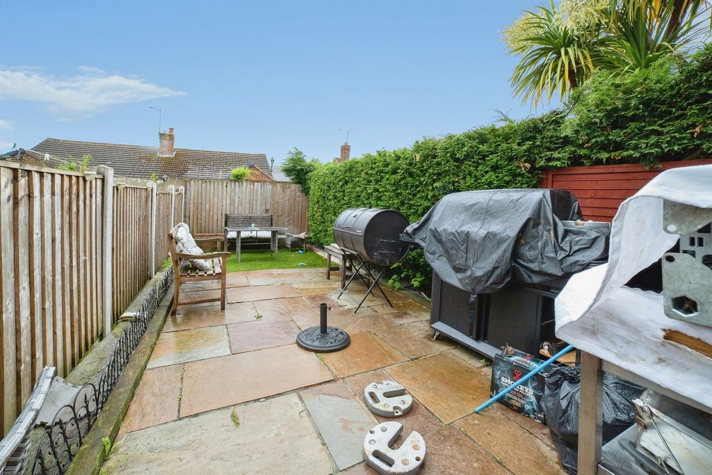 Property photo 3 of 20