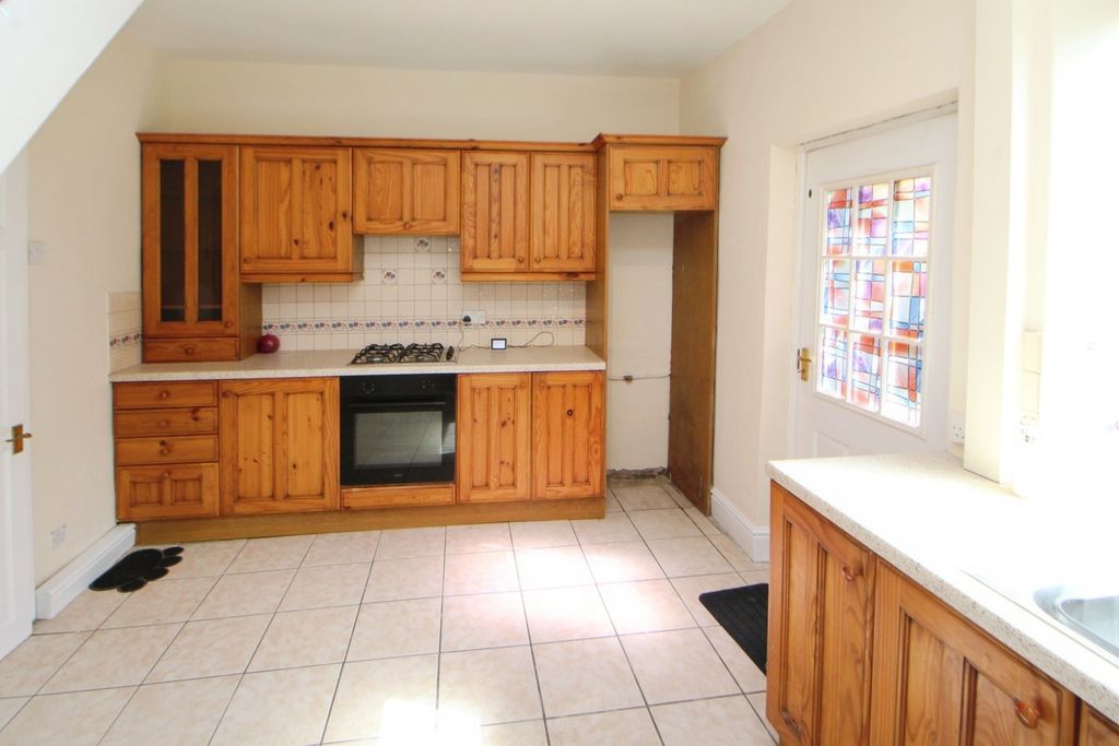 Property photo 2 of 9 Picture No. 17